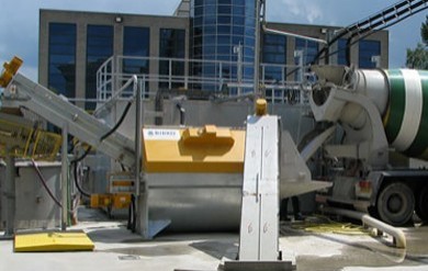 Concrete recycling systems